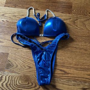 Sapphire Blue Posing suit
